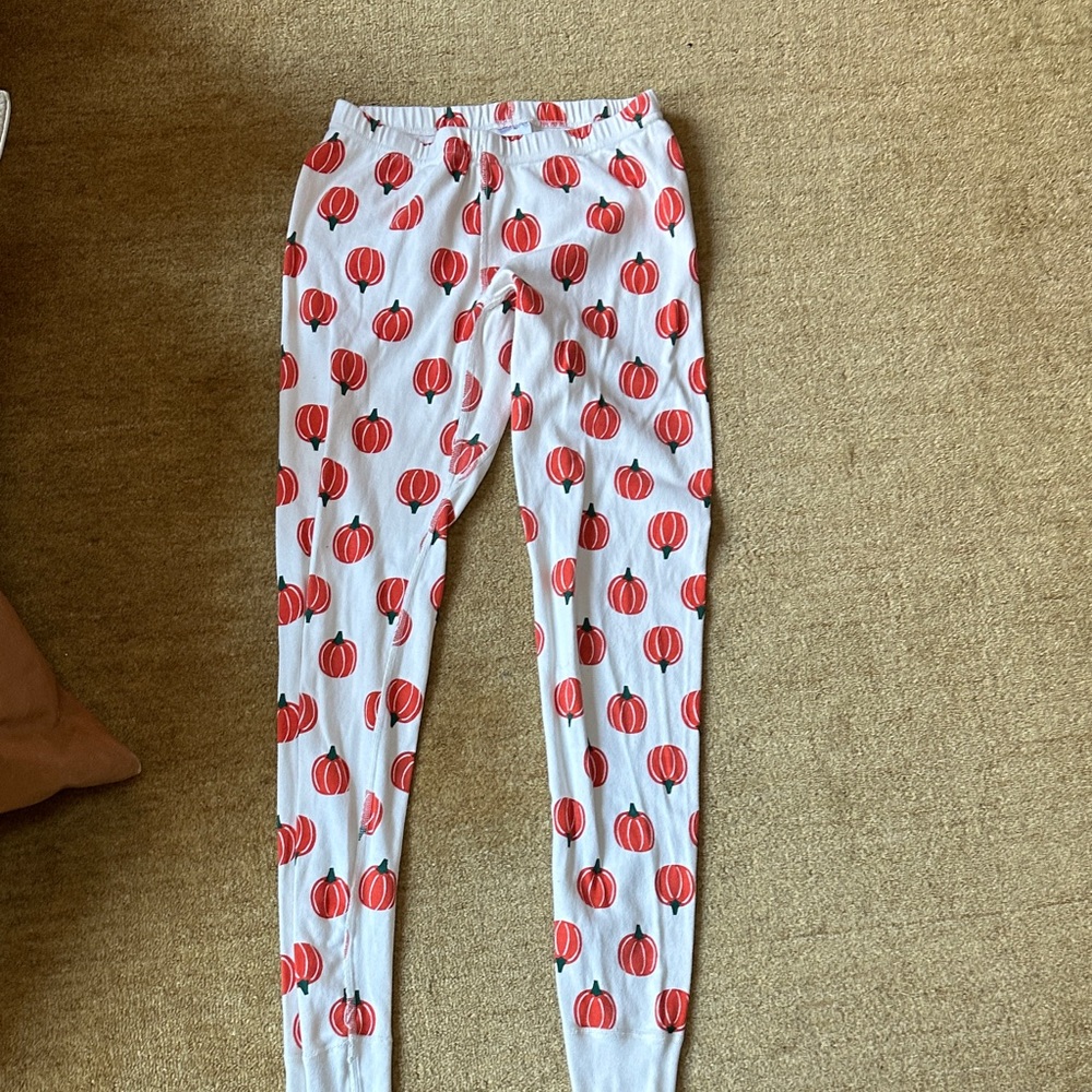 Hanna Andersson White and orange organic cotton Pumpkin pj pants size XS.